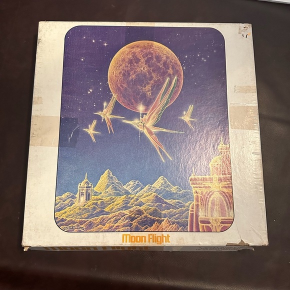 Vintage puzzle like new - Picture 1 of 4